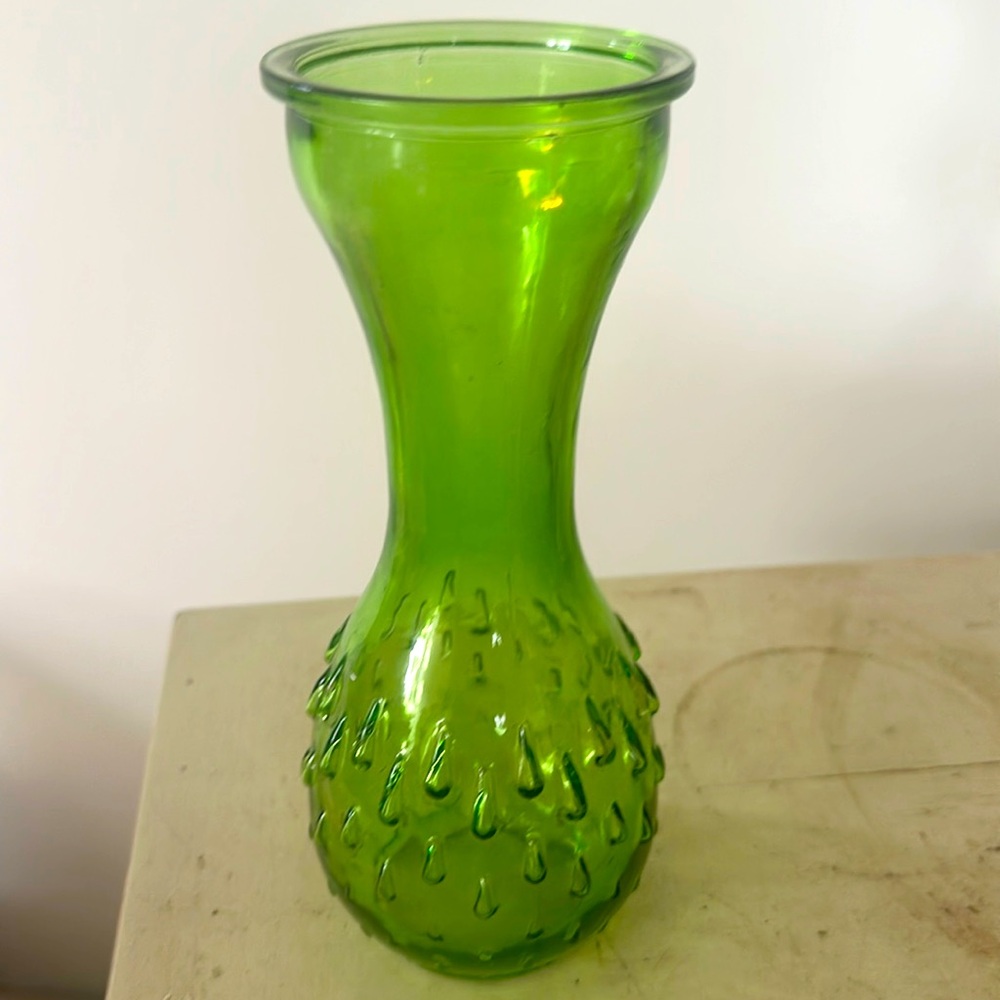 Viking or LE Smith Glass Handkerchief Vase, Swung glass